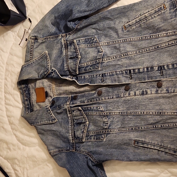 GAP Jackets & Blazers - Gap Jean jacket size large
